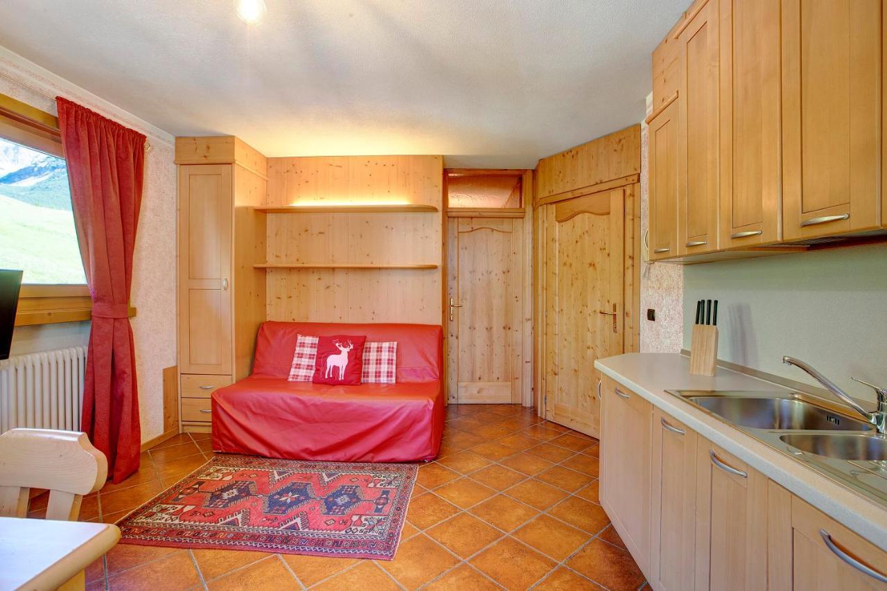 La Baitina App B Apartment Livigno Exterior photo