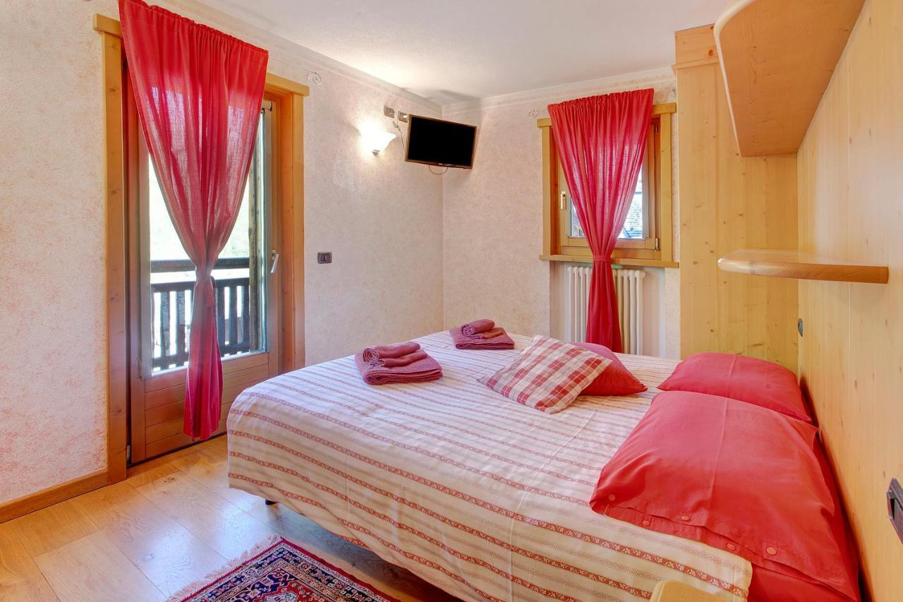 La Baitina App B Apartment Livigno Exterior photo