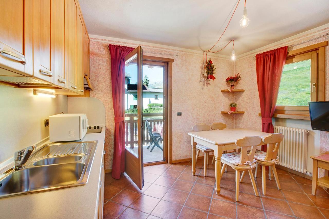 La Baitina App B Apartment Livigno Exterior photo